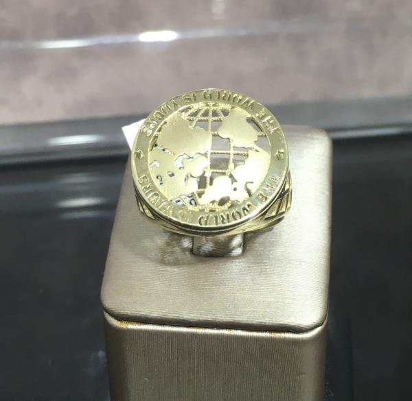 10KY GOLD MENS WORLD IS YOURS RING SZ 11.5 (RG10003)